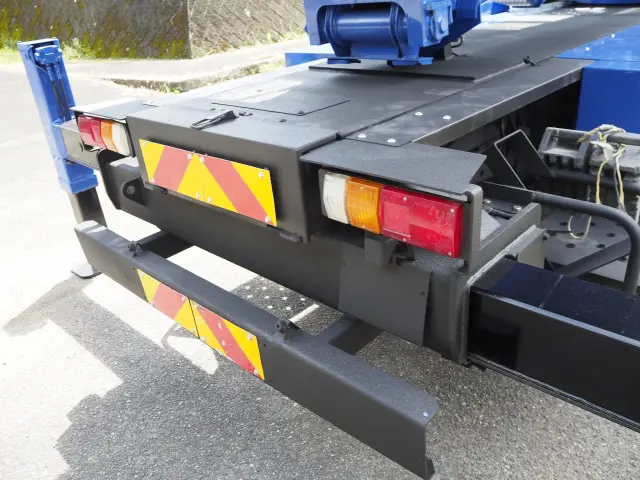 いすゞ エルフ SKG-NKR85YN(2WD)の写真24