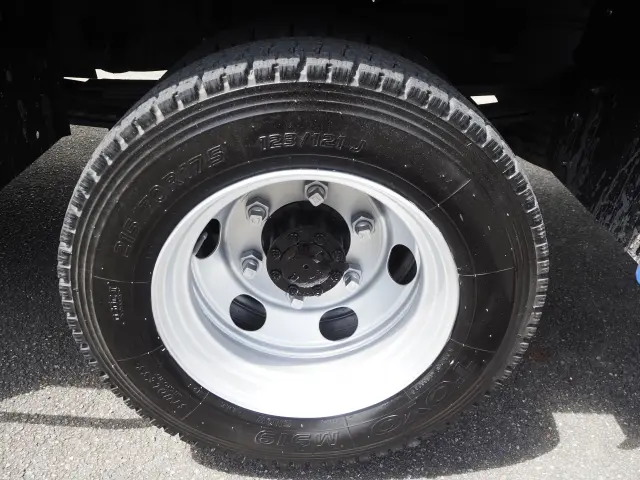 いすゞ エルフ SKG-NKR85YN(2WD)の写真31