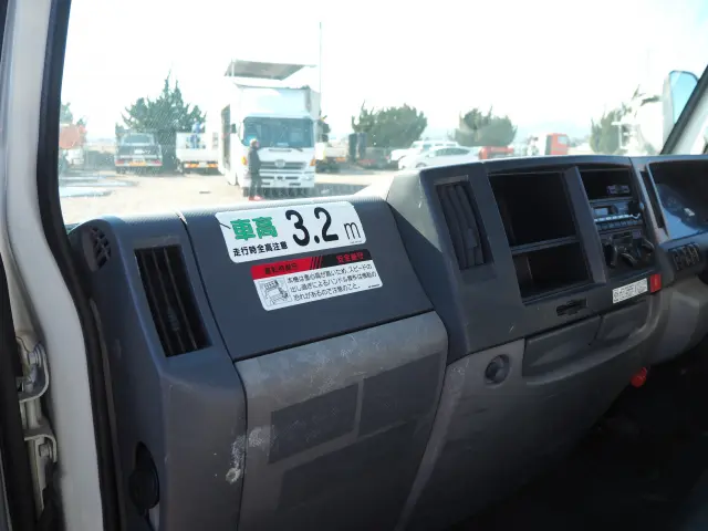 いすゞ エルフ SKG-NKR85YNの写真41