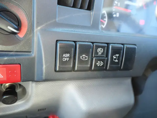 いすゞ エルフ SKG-NKR85YNの写真48