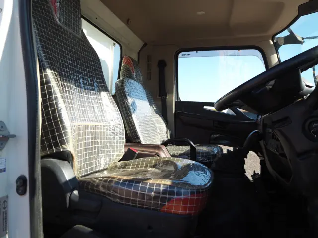 日野 レンジャー 2KG-FC2ABA(2WD)の写真39