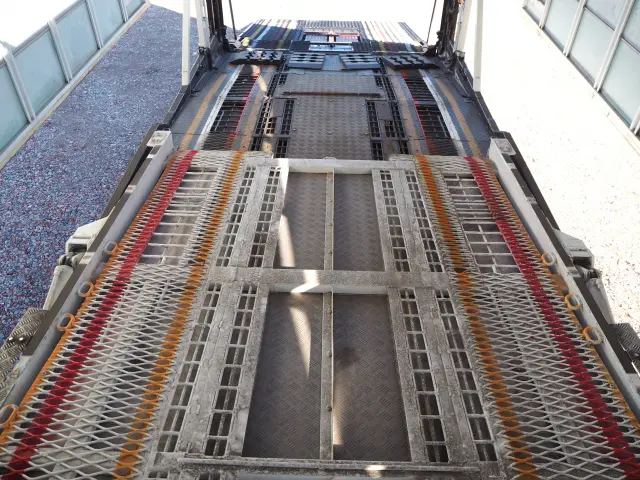 日野 レンジャー PK-FJ7JLFA(2WD)の写真19