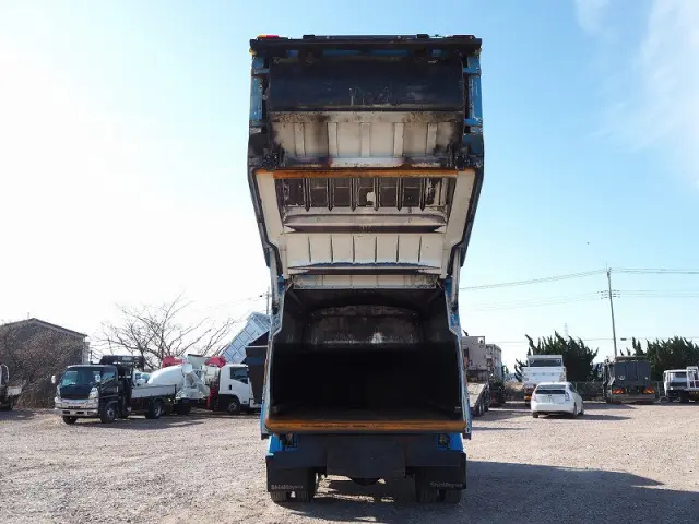 三菱 ファイター TKG-FK71F(2WD)の写真9