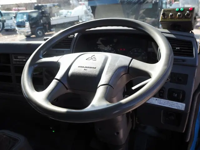 三菱 ファイター TKG-FK71F(2WD)の写真48