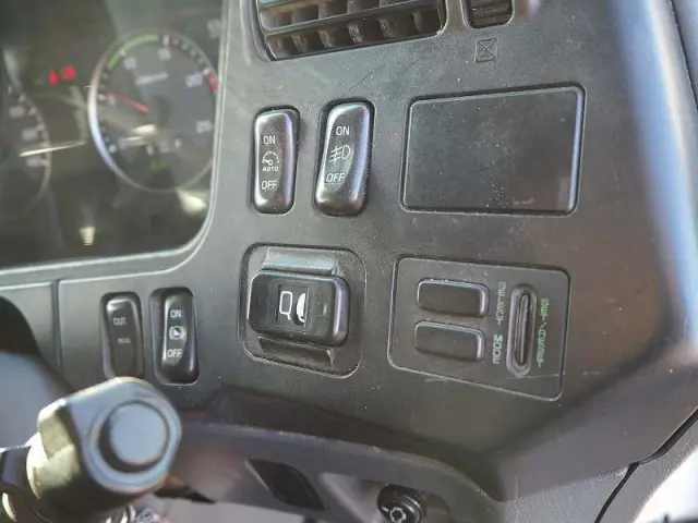 三菱 スーパーグレート LKG-FV54VZ(6x4)の写真47