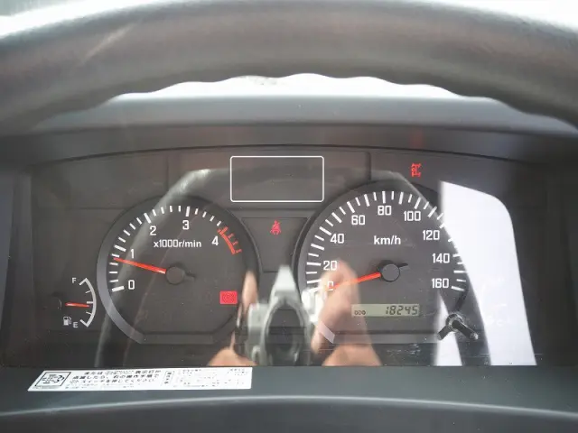 いすゞ エルフ TKG-NMR85AR(2WD)の写真46