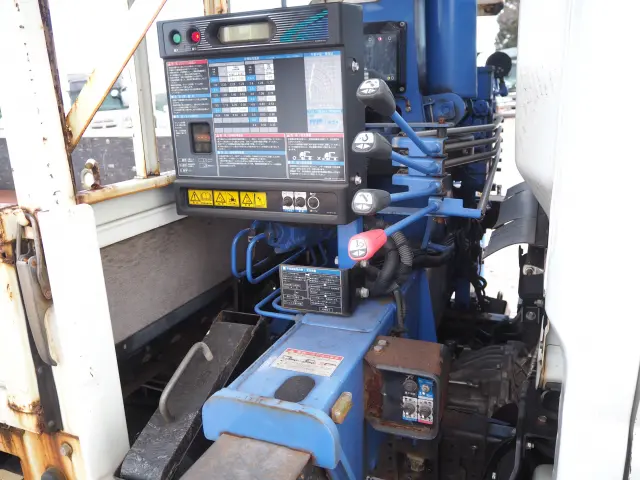 三菱 キャンター SKG-FEA50(2WD)の写真10