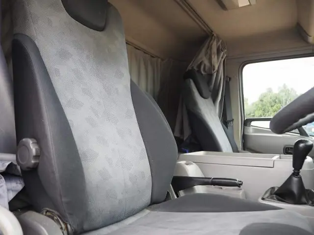 UD コンドル TKG-MK38C(2WD)の写真38