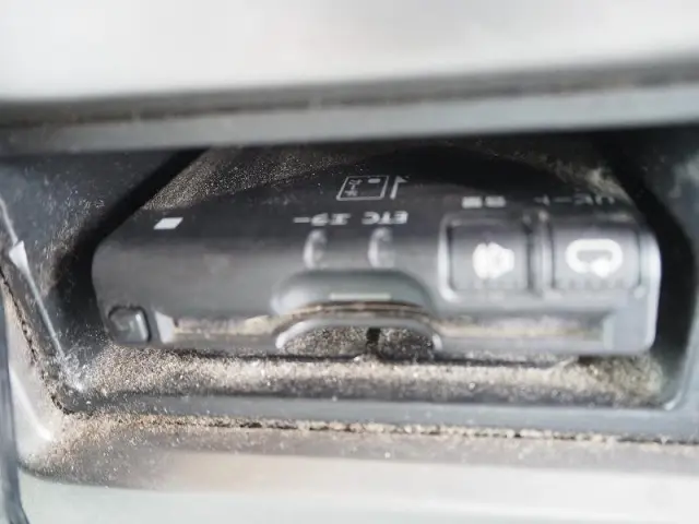 UD コンドル TKG-MK38C(2WD)の写真43