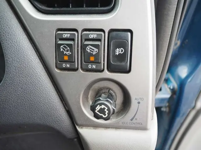 UD コンドル TKG-MK38C(2WD)の写真47