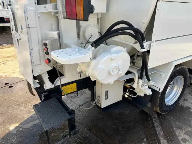 日野 デュトロ KK-XZU302X(2WD)の写真12