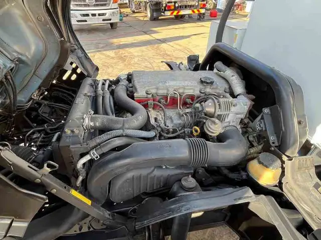 日野 デュトロ KK-XZU302X(2WD)の写真36