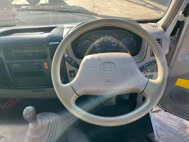 日野 デュトロ KK-XZU302X(2WD)の写真47