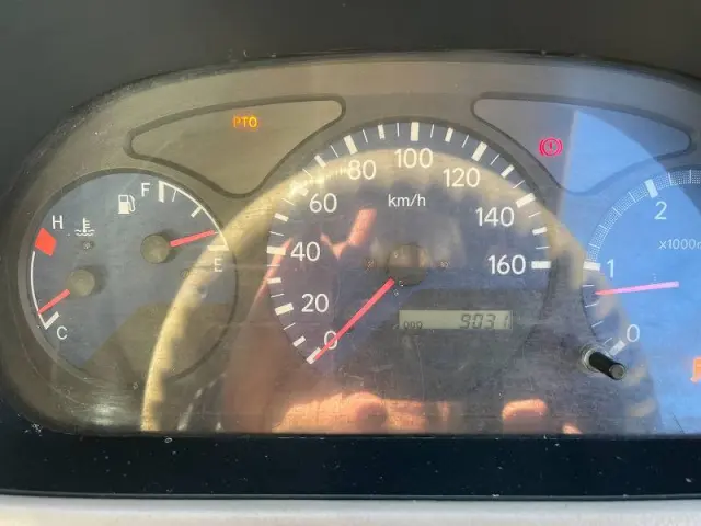 日野 デュトロ KK-XZU302X(2WD)の写真48