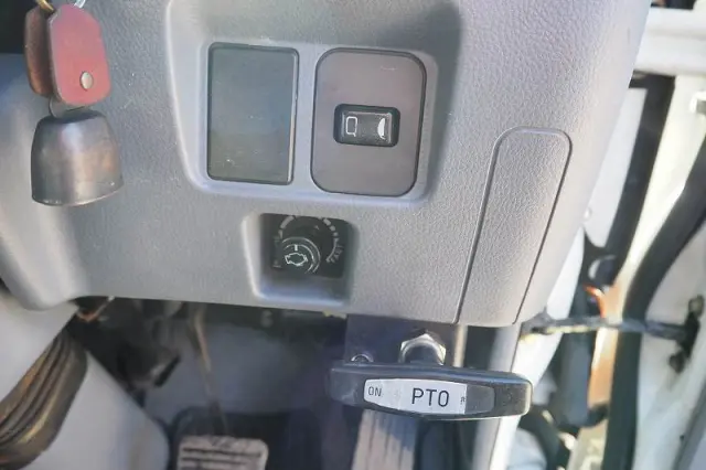 三菱 キャンター KK-FE73EC(2WD)の写真48