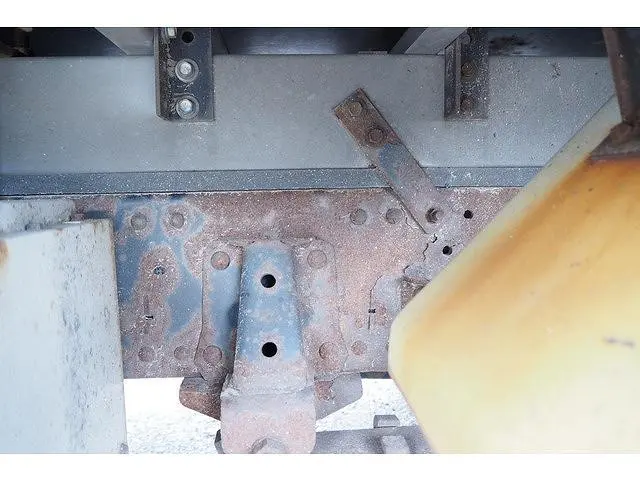 いすゞ エルフ TQG-NPR85AN(2WD)の写真28