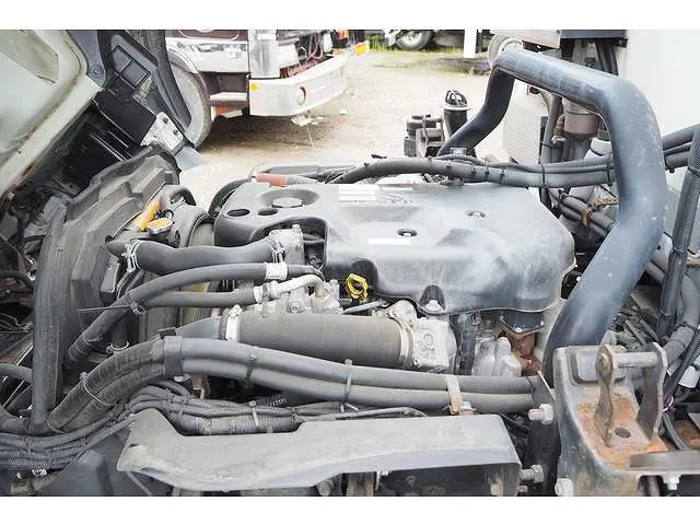 いすゞ エルフ TQG-NPR85AN(2WD)の写真33