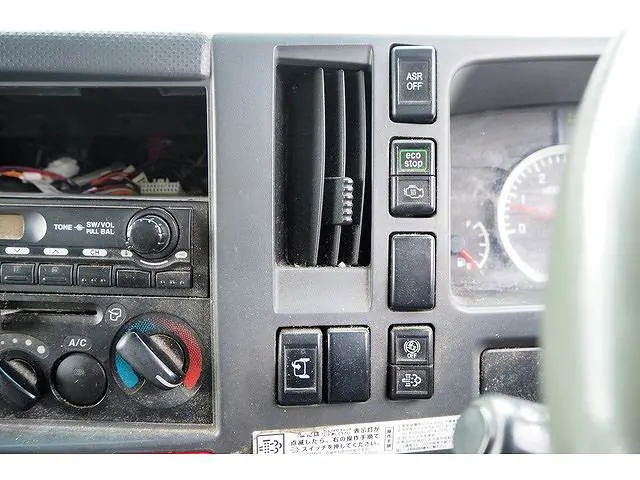 いすゞ エルフ TQG-NPR85AN(2WD)の写真45