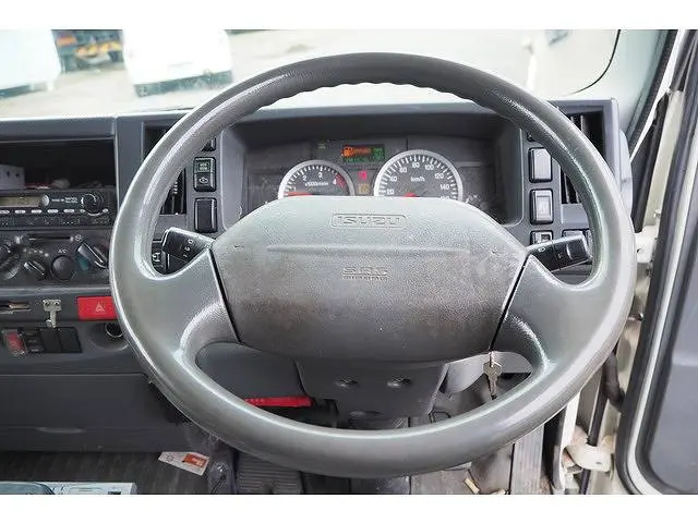 いすゞ エルフ TQG-NPR85AN(2WD)の写真48