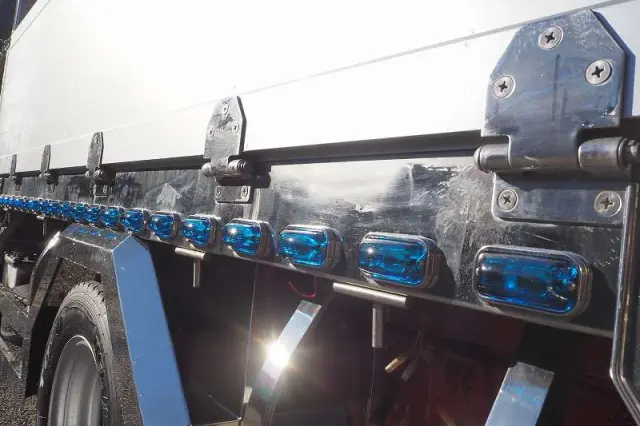 三菱 キャンター KK-FE73EB(2WD)の写真30