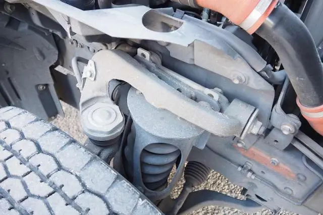 いすゞ エルフ TKG-NLR85AR(2WD)の写真15