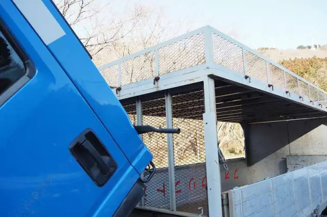 いすゞ エルフ TKG-NLR85AR(2WD)の写真40