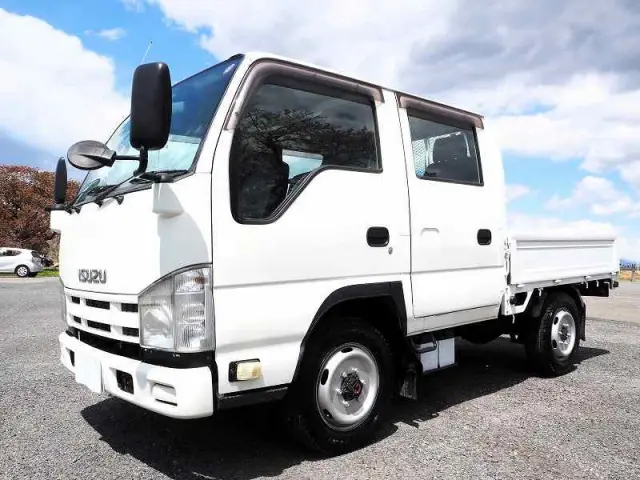 いすゞ エルフ TKG-NHS85A(4WD)の写真1
