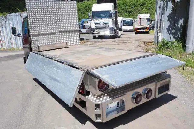 三菱 キャンター TKG-FBA20(2WD)の写真9