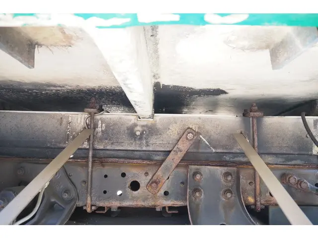 日野 デュトロ TDG-XZU710M(2WD)の写真38