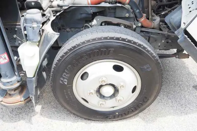 いすゞ エルフ TPG-NKR85AN(2WD)の写真28