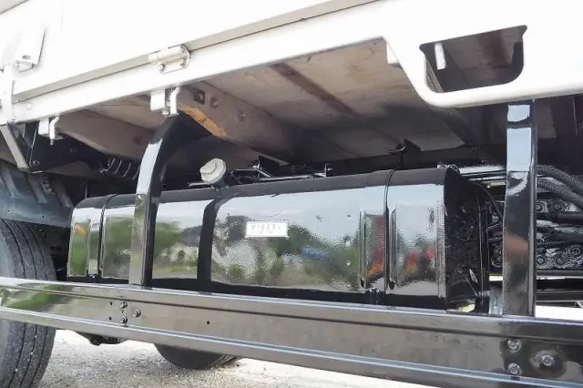 いすゞ エルフ TPG-NKR85AN(2WD)の写真29