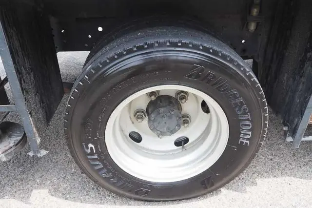 いすゞ エルフ TPG-NKR85AN(2WD)の写真34