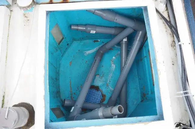 いすゞ エルフ BKG-NMR85AN(2WD)の写真10