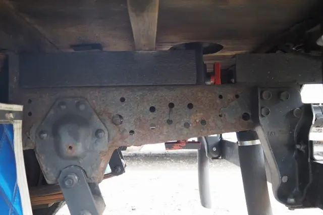 いすゞ エルフ BKG-NMR85AN(2WD)の写真26