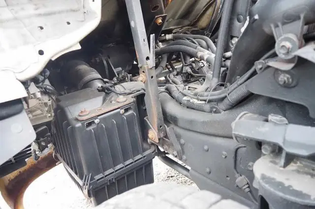 いすゞ エルフ BKG-NMR85AN(2WD)の写真37