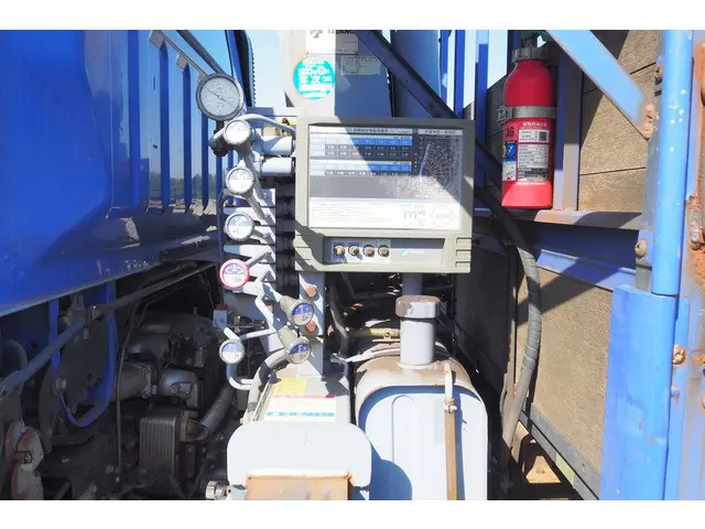 三菱 キャンター PDG-FE83DY(2WD)の写真15