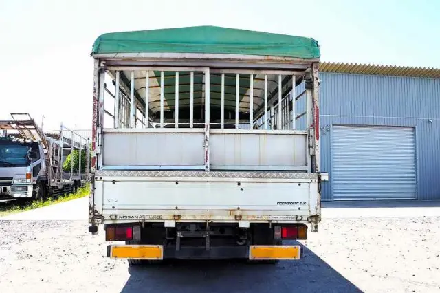 日産 アトラス PB-APR81AR(2WD)の写真4