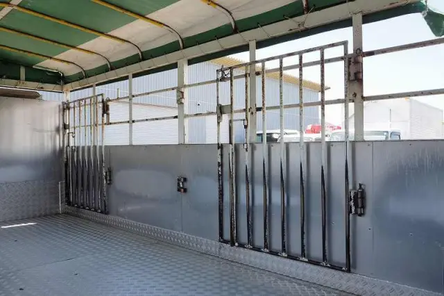 日産 アトラス PB-APR81AR(2WD)の写真10