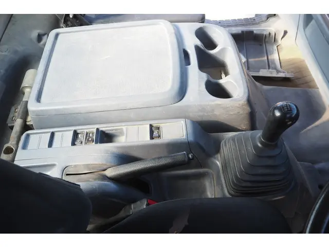 日野 レンジャー BDG-FC7JCWA(2WD)の写真40