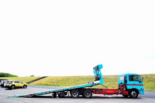 UD コンドル PK-PW37A(6x4)の写真6