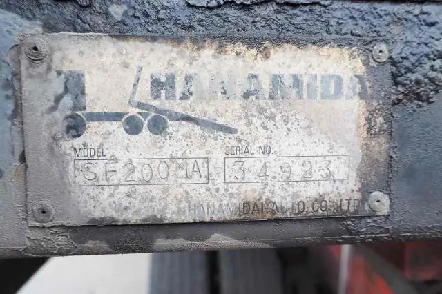 UD コンドル PK-PW37A(6x4)の写真10