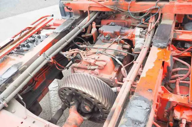 UD コンドル PK-PW37A(6x4)の写真11