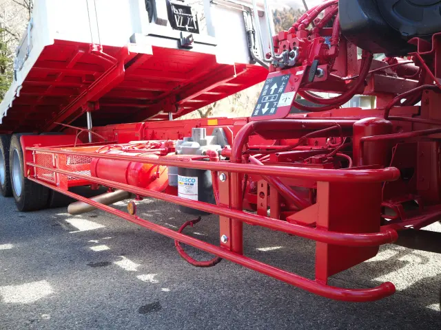 ＵＤ コンドル PK-PW37A(6x4)の写真13