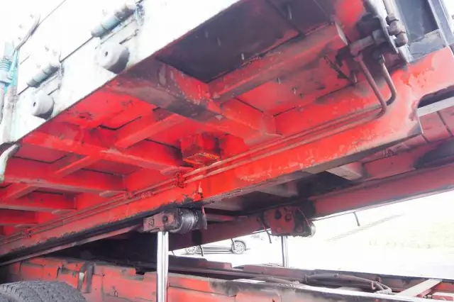 UD コンドル PK-PW37A(6x4)の写真15