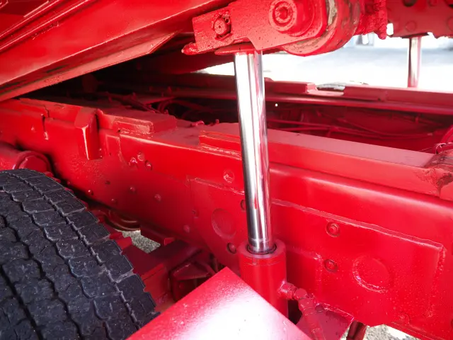 ＵＤ コンドル PK-PW37A(6x4)の写真19