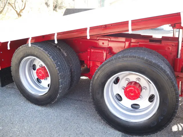 ＵＤ コンドル PK-PW37A(6x4)の写真24