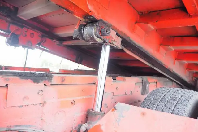 UD コンドル PK-PW37A(6x4)の写真29