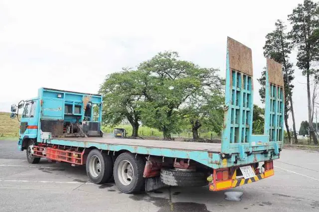 UD コンドル PK-PW37A(6x4)の写真31