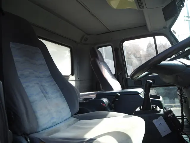 ＵＤ コンドル PK-PW37A(6x4)の写真46