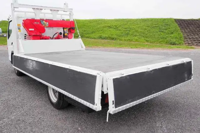 三菱 キャンター SKG-FEB80(2WD)の写真10